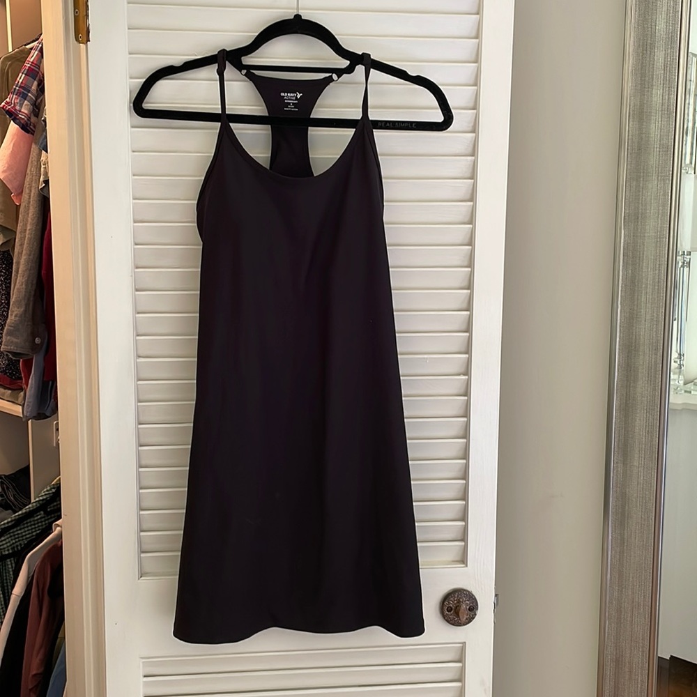 ACTIVEWEAR BLACK DRESS / OLD NAVY